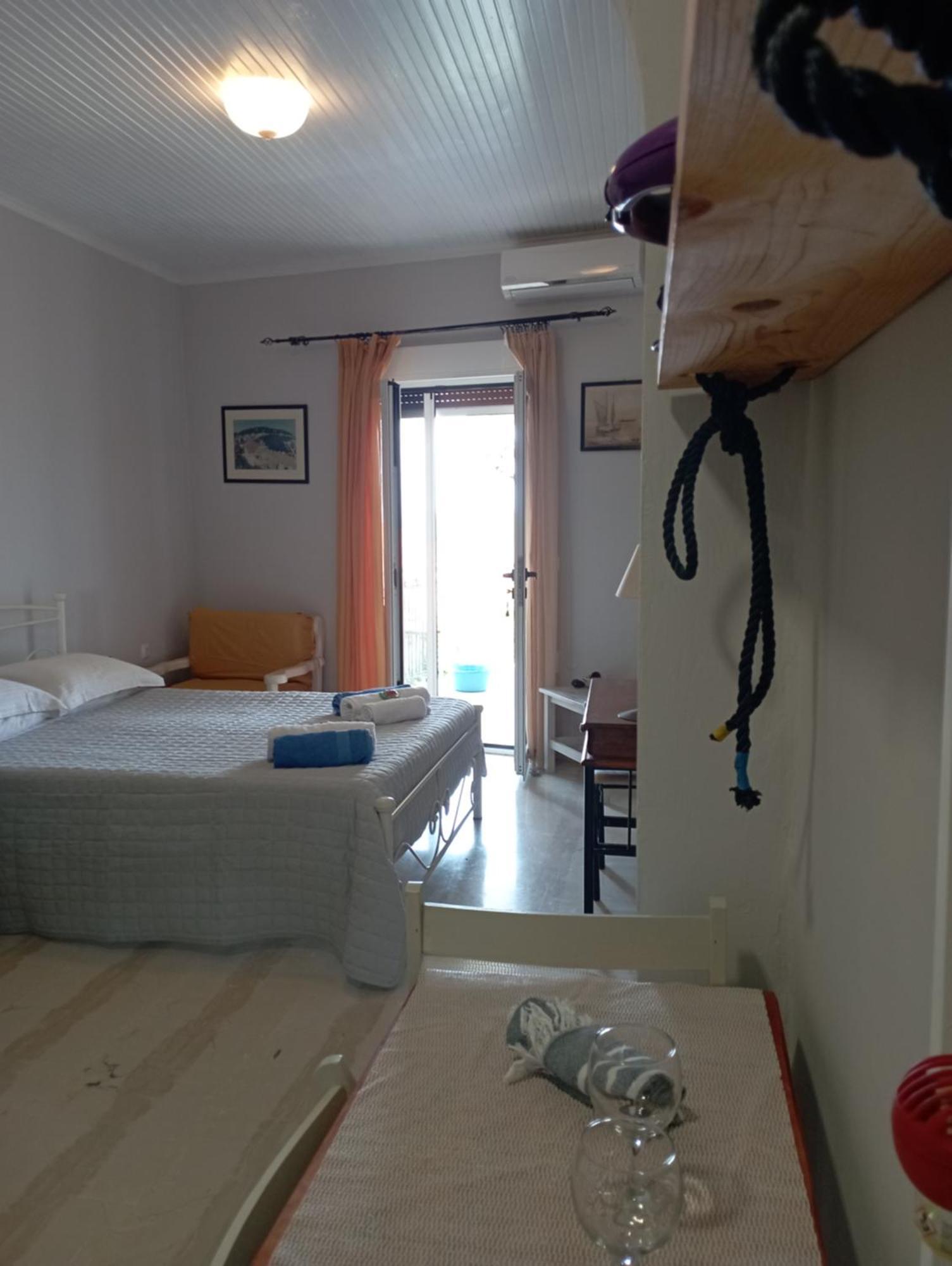 Paxos Apartments Gaios Room photo